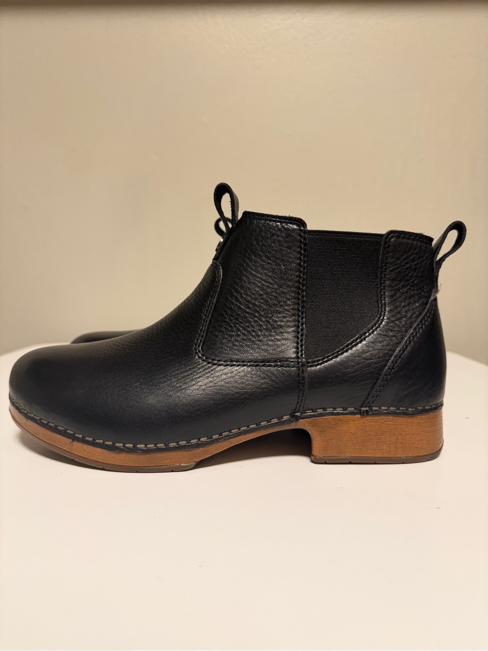 Dansko Michele Waxy Milled Black Ankle Bootie Leather Clog Shoe Women’s US 7.5-8